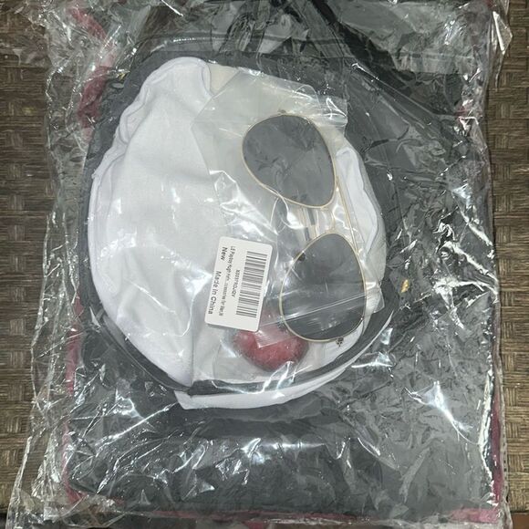 Red Silk Robe Jacket and Black Pants,Captain Hat,Costume Accessories for Adult - Picture 1 of 7